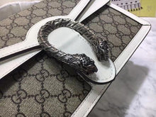 Load image into Gallery viewer, GC152 11x6.7x3.5inch