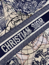 Load image into Gallery viewer, DR055 HIGHEST QUALITY VERSION S:14.4x11x6.9inch L:16.3x13.8x7.1inch