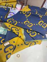 Load image into Gallery viewer, CLTH039 91%wool,9%Silk 35x180cm