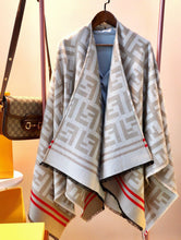 Load image into Gallery viewer, CLTH002 140x140cm 95%Wool,5%Silk