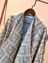 Load image into Gallery viewer, CLTH048 140x140cm