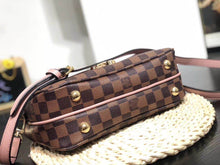 Load image into Gallery viewer, LB218 9.8x7.1x3.2inch