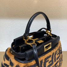 Load image into Gallery viewer, FF035 HIGHEST QUALITY VERSION Small:9.1x7.5x4.3inch Meduim:13x10.2x4.7inch