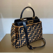 Load image into Gallery viewer, FF036 HIGHEST QUALITY VERSION Small:9.1x7.5x4.3inch Meduim:13x10.2x4.7inch