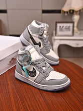 Load image into Gallery viewer, SE147 High Top Sneakers: Women's Size 5-11 Men's Size 7-11