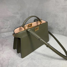 Load image into Gallery viewer, FF044 HIGHEST QUALITY VERSION S:11.4x7.5x4.5inch M:13x9.8x4.7inch