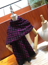 Load image into Gallery viewer, CLTH055 100%Pure Silk with Wool 75x200cm