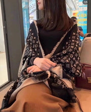 Load image into Gallery viewer, CLTH056 100%Pure Silk with Wool 75x200cm