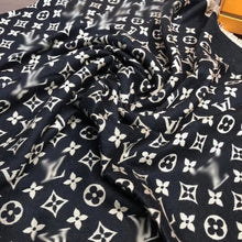 Load image into Gallery viewer, CLTH056 100%Pure Silk with Wool 75x200cm