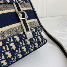 Load image into Gallery viewer, DR061 11.8x11x4.7inch