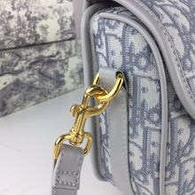 Load image into Gallery viewer, DR063 S:7.1x5.9x2.4inch M:9.1x7.1x2.8inch