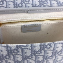 Load image into Gallery viewer, DR063 S:7.1x5.9x2.4inch M:9.1x7.1x2.8inch