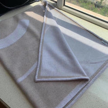 Load image into Gallery viewer, CLTH062 90%Wool,10%Cashmere