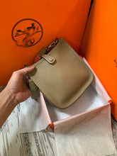 Load image into Gallery viewer, HM024 6.7x7.1x2.4inch