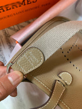 Load image into Gallery viewer, HM024 6.7x7.1x2.4inch