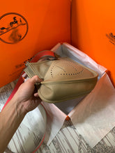 Load image into Gallery viewer, HM024 6.7x7.1x2.4inch