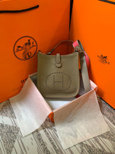 Load image into Gallery viewer, HM024 6.7x7.1x2.4inch