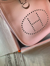 Load image into Gallery viewer, HM025 6.7x7.1x2.4inch