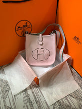 Load image into Gallery viewer, HM025 6.7x7.1x2.4inch