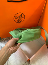 Load image into Gallery viewer, HM026 6.7x7.1x2.4inch