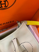 Load image into Gallery viewer, HM027 6.7x7.1x2.4inch