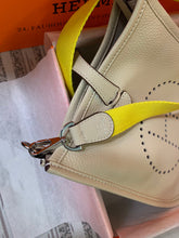 Load image into Gallery viewer, HM027 6.7x7.1x2.4inch