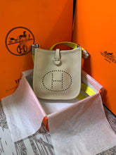 Load image into Gallery viewer, HM027 6.7x7.1x2.4inch