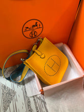 Load image into Gallery viewer, HM028 6.7x7.1x2.4inch