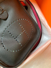 Load image into Gallery viewer, HM029 6.7x7.1x2.4inch