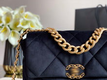 Load image into Gallery viewer, CC168 HIGHEST QUALITY VERSION S:6.3x10.2x3.5 M:7.9x11.8x3.9