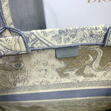 Load image into Gallery viewer, DR079 Book Tote Bag / HIGHEST QUALITY VERSION S:14.4x11x6.9inch/ L:16.3x13.8x7.1inch