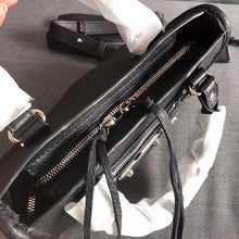 Load image into Gallery viewer, BCG005 S: 9.5x2.4x6.3inch L: 11.8x3.9x8.3inch