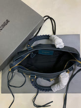 Load image into Gallery viewer, BCG006 S: 9.5x2.4x6.3inch L: 11.8x3.9x8.3inch