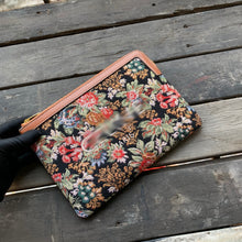 Load image into Gallery viewer, CL047 9.8x6.9inch