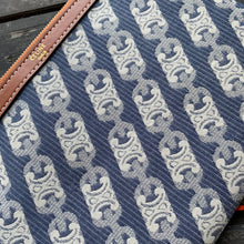 Load image into Gallery viewer, CL050 9.8x6.7x0.8inch