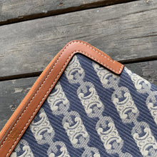 Load image into Gallery viewer, CL050 9.8x6.7x0.8inch