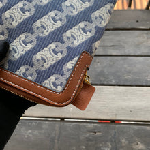 Load image into Gallery viewer, CL050 9.8x6.7x0.8inch