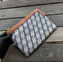 Load image into Gallery viewer, CL050 9.8x6.7x0.8inch