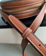 Load image into Gallery viewer, CL051 5.3x5.3x1.6inch