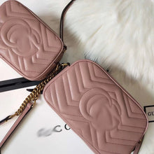 Load image into Gallery viewer, GC035 7.1x4.7x2.4(small) 9.4x5.1x2.8(medium)