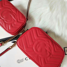 Load image into Gallery viewer, GC039 7.1x4.7x2.4(small) 9.4x5.1x2.8(medium)