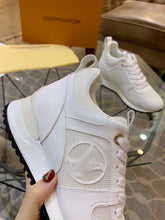 Load image into Gallery viewer, SE240 Size4-10