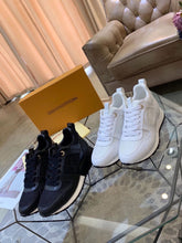 Load image into Gallery viewer, SE240 Size4-10