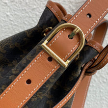 Load image into Gallery viewer, CL054 S:5.5x8.3x5.5inch M:9.5x10.6x7.5inch