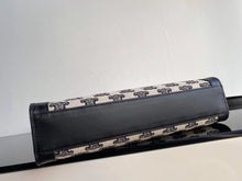 Load image into Gallery viewer, CL058 12.6x11.4x3.2inch