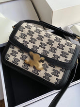 Load image into Gallery viewer, CL059 S:7.3x5.5x2.4inch M:8.7x6.5x3inch