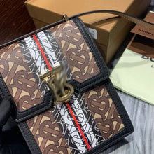 Load image into Gallery viewer, BUR046 5.3x1.8x7.5inch