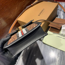 Load image into Gallery viewer, BUR046 5.3x1.8x7.5inch