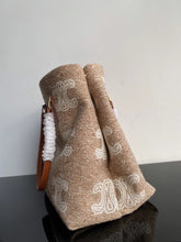 Load image into Gallery viewer, CL075 13.8x13.8x7.9