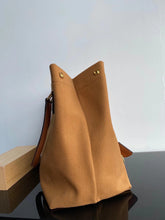 Load image into Gallery viewer, CL076 13.8x13.8x7.9